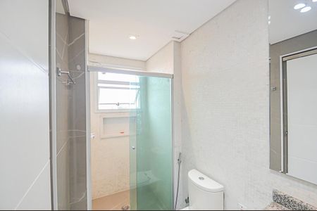 Apartamento à venda com 106m², 3 quartos e 2 vagas Apartamento à venda com 106m², 3 quartos e 2 vagasBanheiro da Suíte