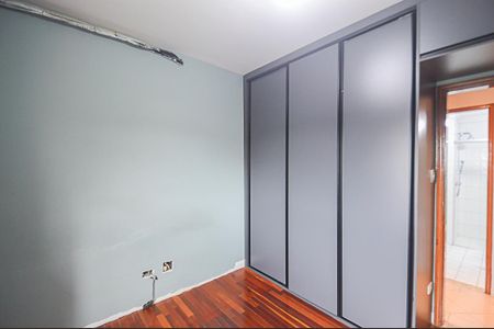 Apartamento à venda com 106m², 3 quartos e 2 vagas Apartamento à venda com 106m², 3 quartos e 2 vagasQuarto 2