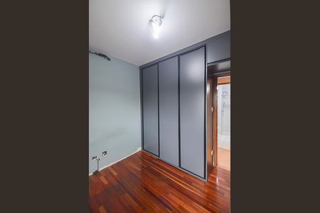 Apartamento à venda com 106m², 3 quartos e 2 vagas Apartamento à venda com 106m², 3 quartos e 2 vagasQuarto 2