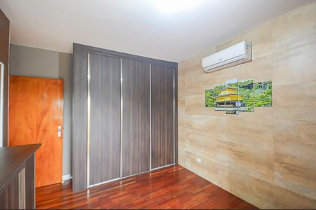 Apartamento à venda com 106m², 3 quartos e 2 vagas Apartamento à venda com 106m², 3 quartos e 2 vagasQuarto Suíte