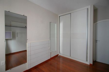 Apartamento à venda com 125m², 3 quartos e 3 vagasSuite 2