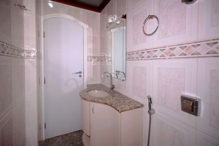 Apartamento à venda com 125m², 3 quartos e 3 vagasBanheiro