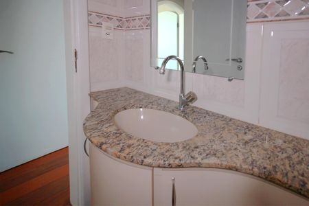 Apartamento à venda com 125m², 3 quartos e 3 vagasBanheiro