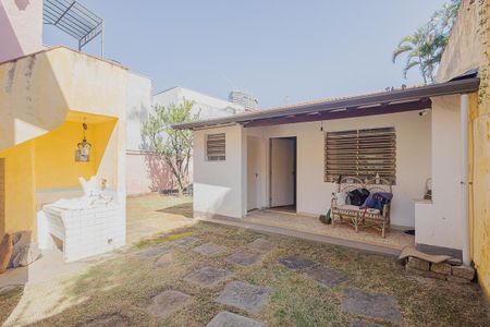 Casa à venda com 600m², 4 quartos e 1 vagaQuintal