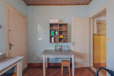 Casa à venda com 600m², 4 quartos e 1 vagaCasa 1 - Cozinha 2