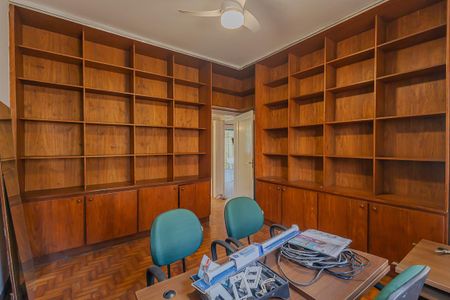 Casa à venda com 600m², 4 quartos e 1 vagaCasa 2 - Escritório