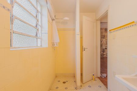 Casa à venda com 600m², 4 quartos e 1 vagaCasa 2 - Banheiro