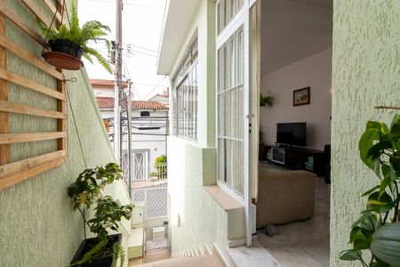 Casa à venda com 190m², 3 quartos e 1 vaga Casa à venda com 190m², 3 quartos e 1 vagaCorredor Lateral