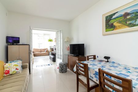 Casa à venda com 190m², 3 quartos e 1 vaga Casa à venda com 190m², 3 quartos e 1 vagaSala de Jantar