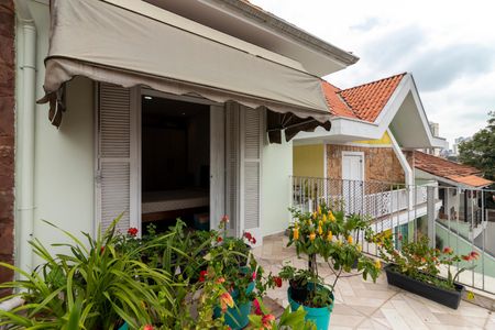 Casa à venda com 190m², 3 quartos e 1 vaga Casa à venda com 190m², 3 quartos e 1 vagaVaranda da Suíte 1