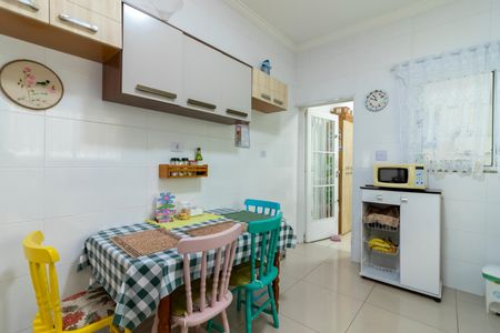 Casa à venda com 190m², 3 quartos e 1 vaga Casa à venda com 190m², 3 quartos e 1 vagaCozinha