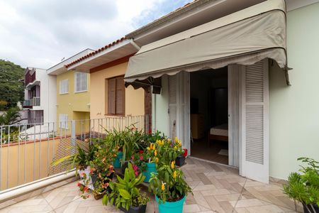 Casa à venda com 190m², 3 quartos e 1 vaga Casa à venda com 190m², 3 quartos e 1 vagaVaranda da Suíte 1