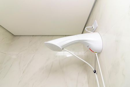 Casa à venda com 190m², 3 quartos e 1 vaga Casa à venda com 190m², 3 quartos e 1 vagaBanheiro da Suíte 1