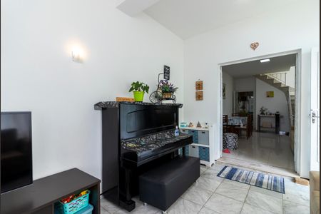 Casa à venda com 190m², 3 quartos e 1 vaga Casa à venda com 190m², 3 quartos e 1 vagaSala de Estar