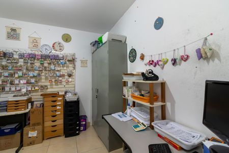 Casa à venda com 190m², 3 quartos e 1 vaga Casa à venda com 190m², 3 quartos e 1 vagaQuarto de Serviço