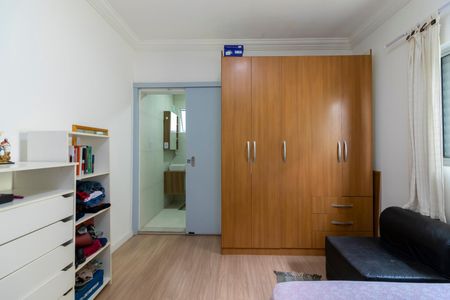 Casa à venda com 190m², 3 quartos e 1 vaga Casa à venda com 190m², 3 quartos e 1 vagaSuíte 2