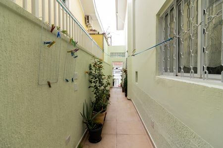 Casa à venda com 190m², 3 quartos e 1 vaga Casa à venda com 190m², 3 quartos e 1 vagaCorredor Lateral