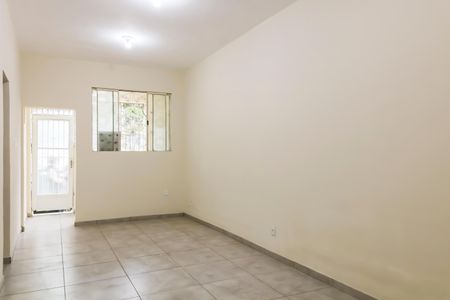 Casa à venda com 183m², 2 quartos e sem vaga Casa à venda com 183m², 2 quartos e sem vagaSala