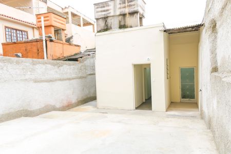 Casa à venda com 183m², 2 quartos e sem vaga Casa à venda com 183m², 2 quartos e sem vagaQuintal