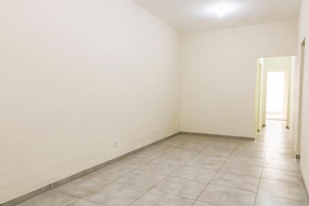 Casa à venda com 183m², 2 quartos e sem vaga Casa à venda com 183m², 2 quartos e sem vagaSala