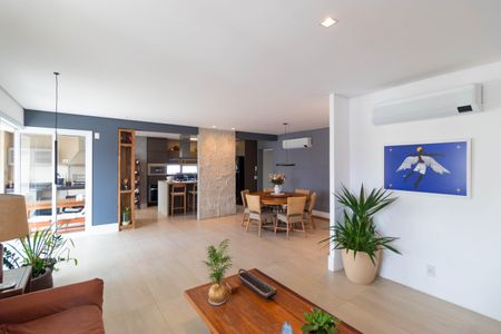 Apartamento à venda com 213m², 3 quartos e 4 vagasSala