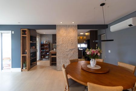 Apartamento à venda com 213m², 3 quartos e 4 vagasSala