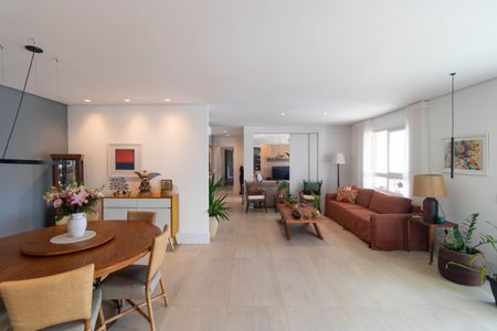 Apartamento à venda com 213m², 3 quartos e 4 vagasSala