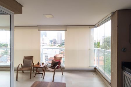 Apartamento à venda com 213m², 3 quartos e 4 vagasVaranda
