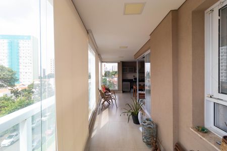 Apartamento à venda com 213m², 3 quartos e 4 vagasVaranda