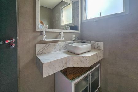Apartamento para alugar com 75m², 3 quartos e 2 vagasBanheiro