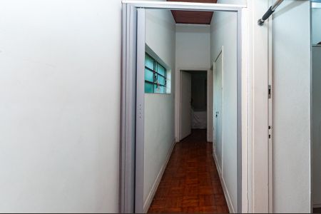 Casa à venda com 279m², 3 quartos e sem vaga Casa à venda com 279m², 3 quartos e sem vagaCorredor