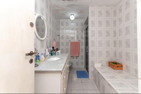 Casa à venda com 279m², 3 quartos e sem vaga Casa à venda com 279m², 3 quartos e sem vagaBanheiro Social