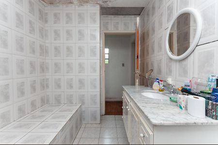 Casa à venda com 279m², 3 quartos e sem vaga Casa à venda com 279m², 3 quartos e sem vagaBanheiro Social