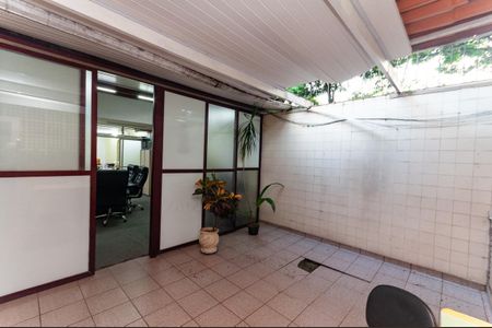 Casa à venda com 279m², 3 quartos e sem vaga Casa à venda com 279m², 3 quartos e sem vagaQuintal