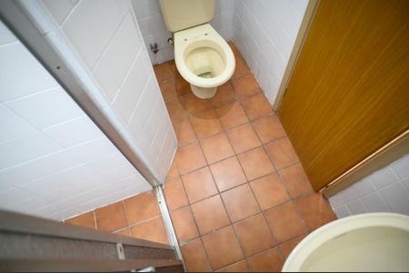 Apartamento à venda com 55m², 2 quartos e 1 vaga Apartamento à venda com 55m², 2 quartos e 1 vagaBanheiro
