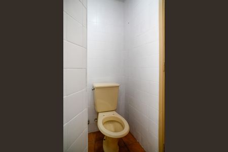 Apartamento à venda com 55m², 2 quartos e 1 vaga Apartamento à venda com 55m², 2 quartos e 1 vagaBanheiro