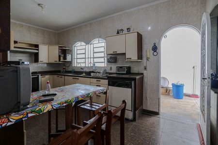 Casa para alugar com 395m², 3 quartos e 5 vagasCozinha