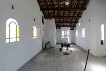 Casa para alugar com 395m², 3 quartos e 5 vagasSalão