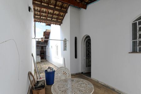 Casa para alugar com 395m², 3 quartos e 5 vagasQuintal