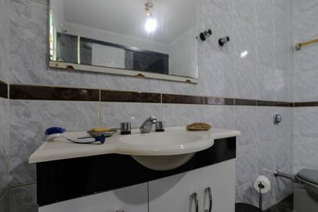 Casa para alugar com 395m², 3 quartos e 5 vagasBanheiro - Quarto 1 - Suíte