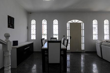 Casa para alugar com 395m², 3 quartos e 5 vagasSala de Jantar