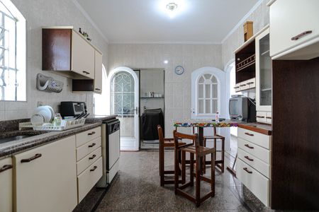 Casa para alugar com 395m², 3 quartos e 5 vagasCozinha