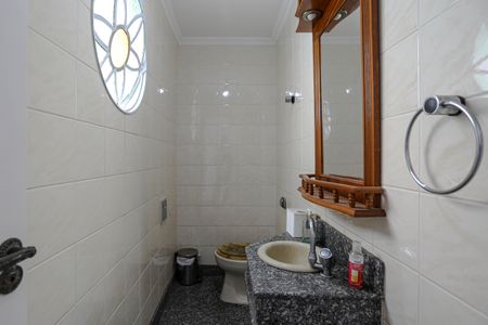 Casa para alugar com 395m², 3 quartos e 5 vagasBanheiro