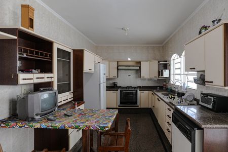 Casa para alugar com 395m², 3 quartos e 5 vagasCozinha