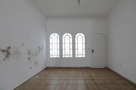 Casa para alugar com 395m², 3 quartos e 5 vagasQuintal