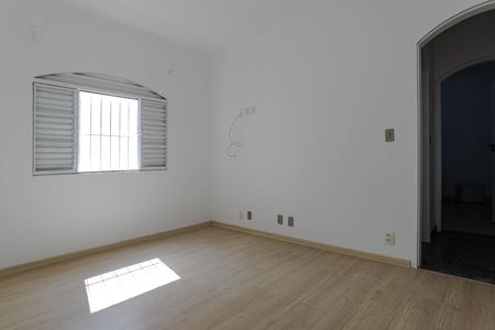Casa para alugar com 395m², 3 quartos e 5 vagasQuarto 3