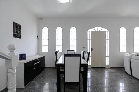 Casa para alugar com 395m², 3 quartos e 5 vagasSala de Jantar