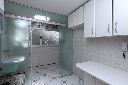 Apartamento à venda com 56m², 2 quartos e 1 vaga Apartamento à venda com 56m², 2 quartos e 1 vagaCozinha