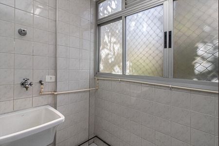 Apartamento à venda com 56m², 2 quartos e 1 vaga Apartamento à venda com 56m², 2 quartos e 1 vagaÁrea de Serviço