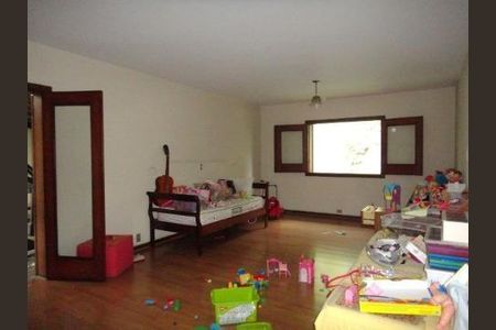 Casa à venda com 727m², 4 quartos e 8 vagas Casa à venda com 727m², 4 quartos e 8 vagasFoto 13